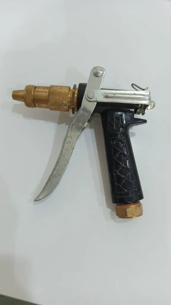 ADJUSTABLE BRASS  SPRAY GUN
